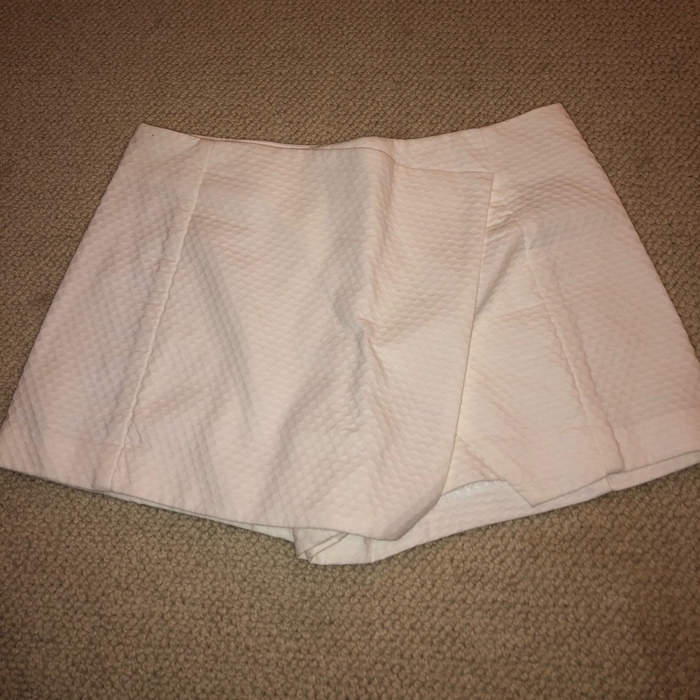Lily Pulitzer white skort